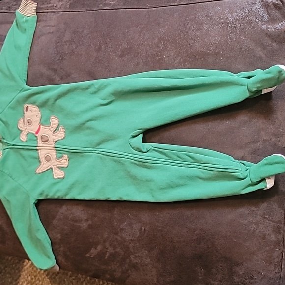 Footed PJs - Picture 3 of 6